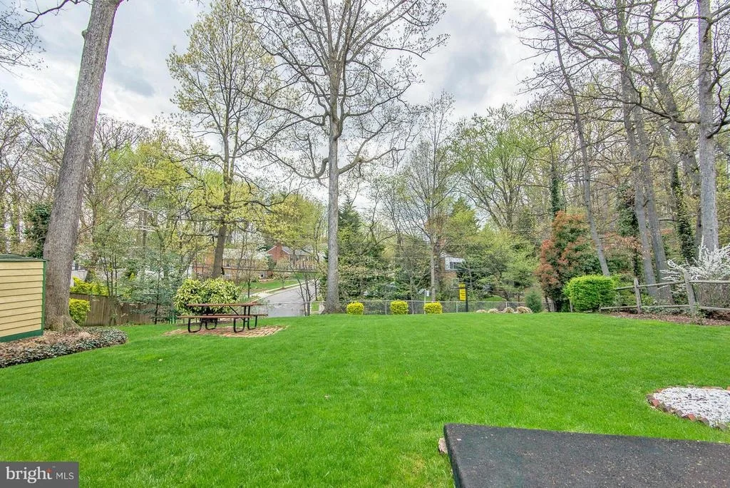 Photo of 910 JUNIPER PLACE