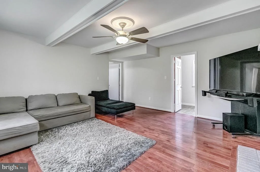Photo of 2608 VILLAGE LANE