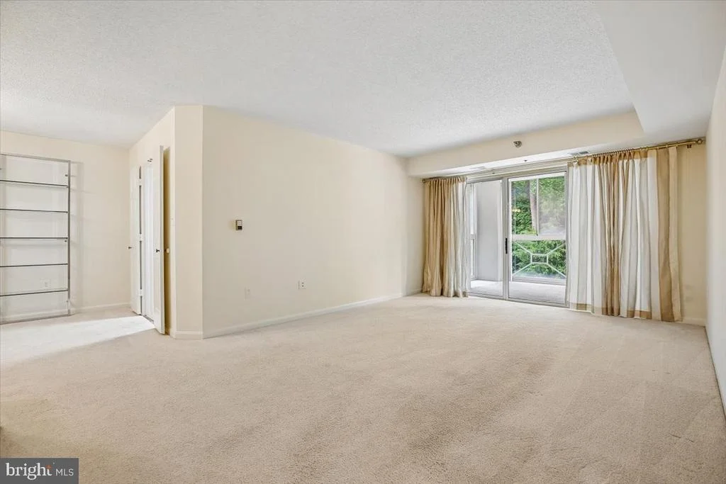 Photo of Unit 314 at 14809 PENNFIELD CIRCLE