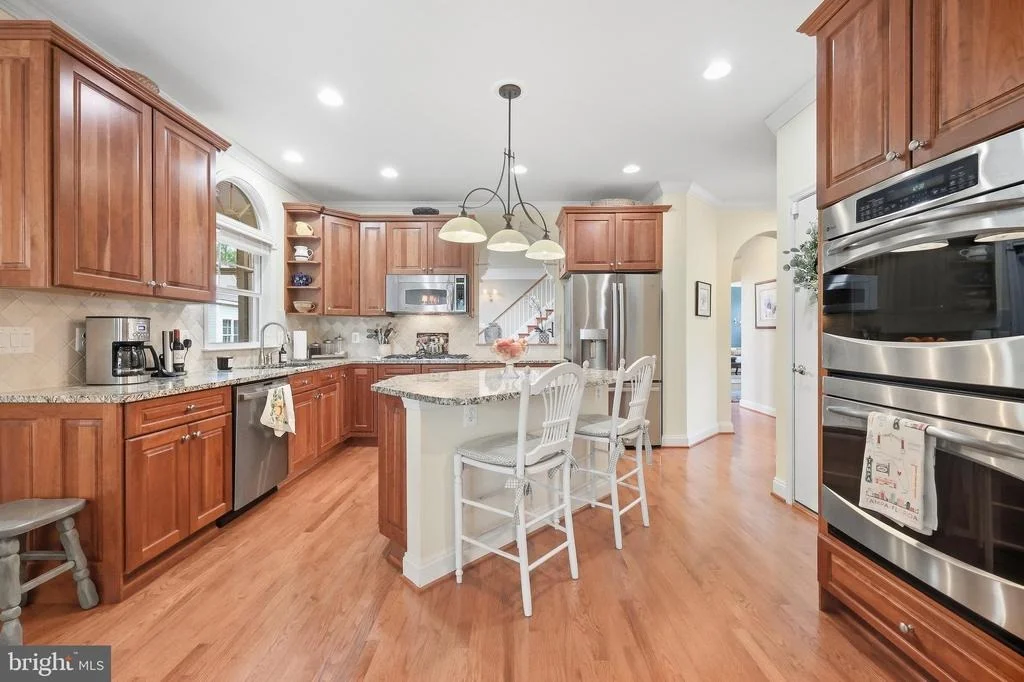 Photo of 3017 PALATINE DRIVE