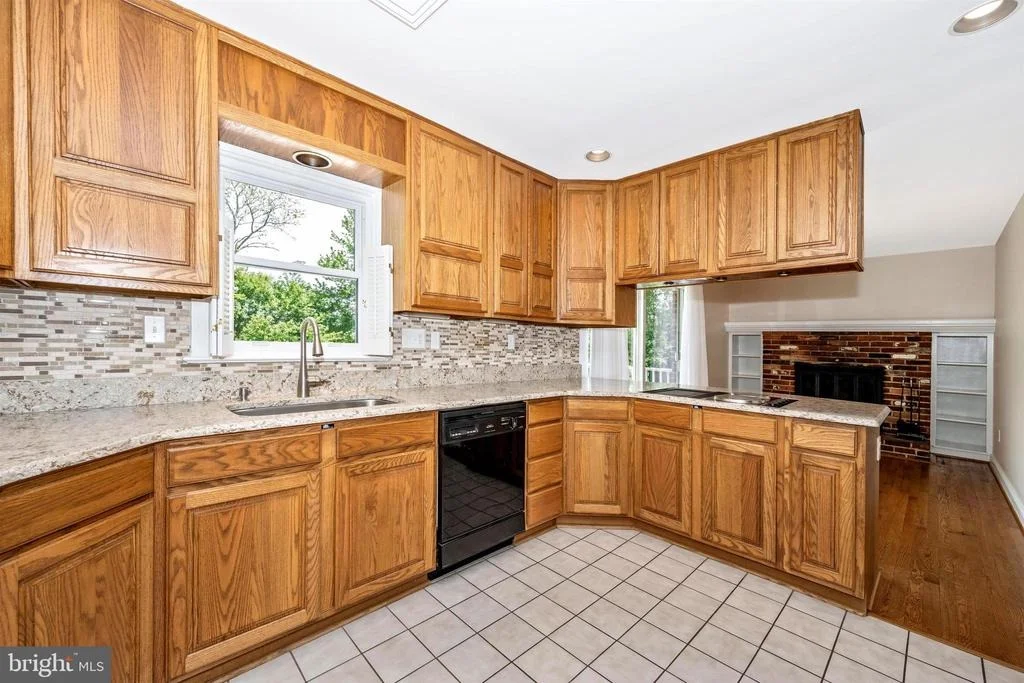 Photo of 25805 RIDGE ROAD
