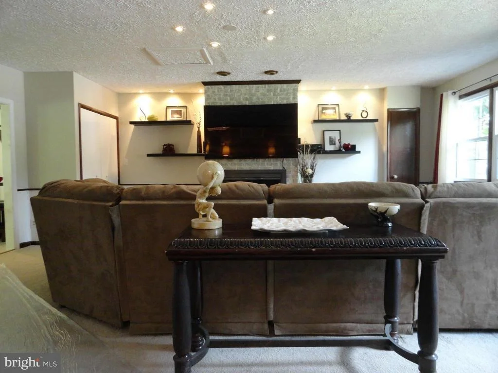 Photo of 1508 RAINBOW DRIVE