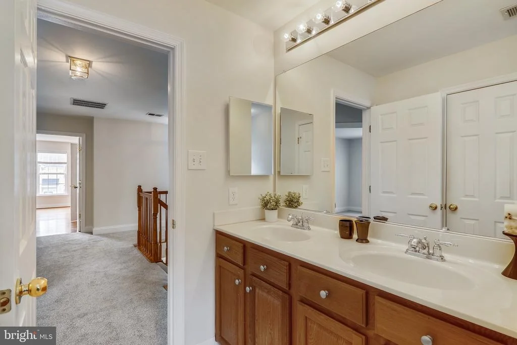 Photo of 9610 MASON LANE