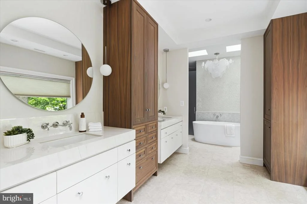 Photo of 4115 40TH PLACE N