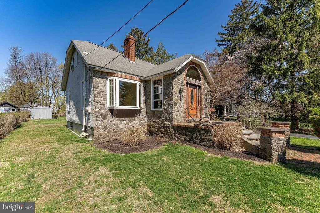 Photo of 537 RED FOX LANE
