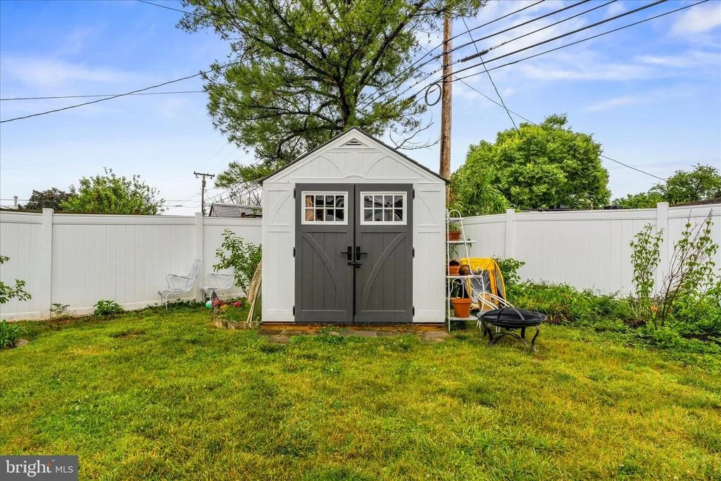 Photo of 466 CARROLLTON DRIVE