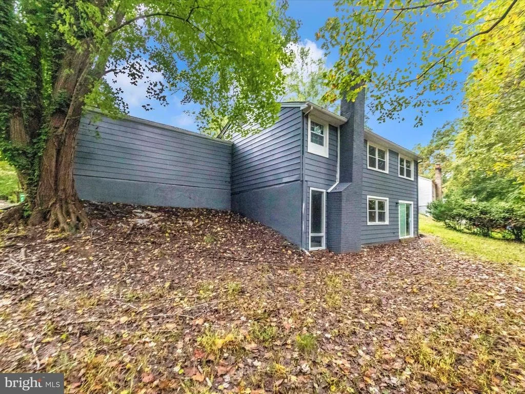 Photo of 9207 MIDLAND TURN