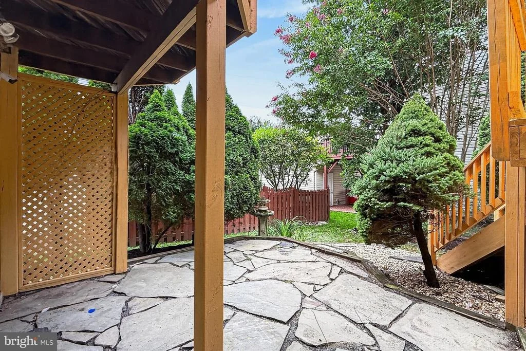 Photo of 8928 GARDEN GATE DRIVE