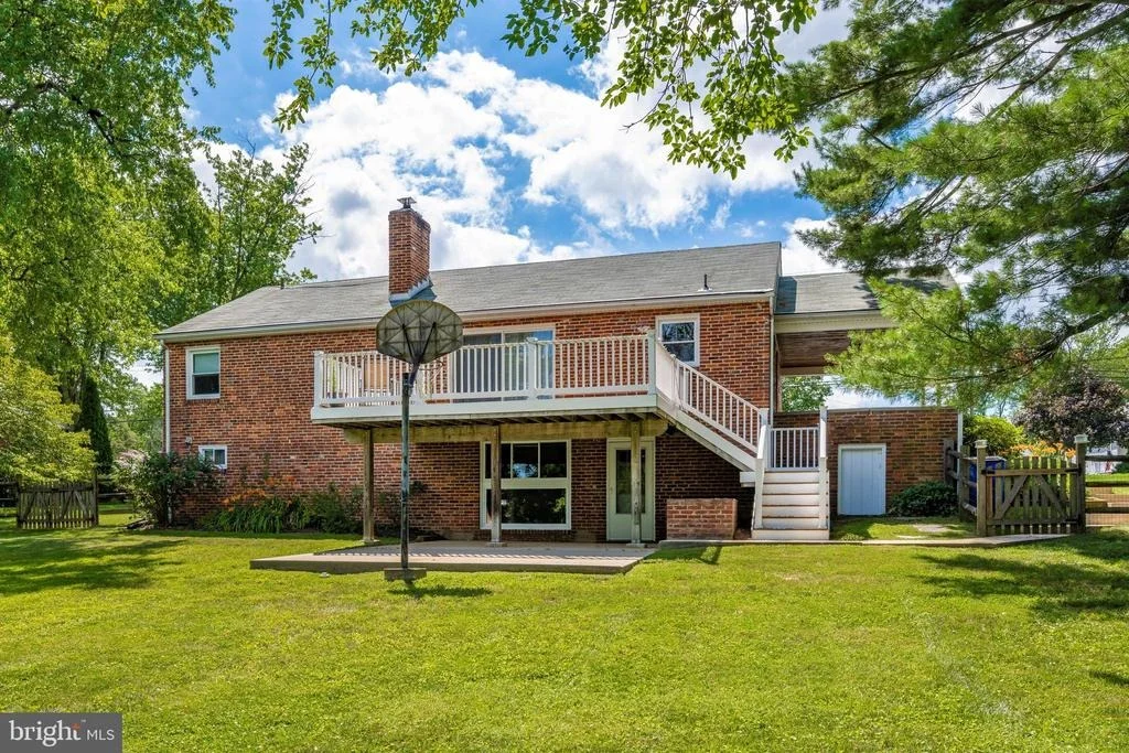 Photo of 25805 RIDGE ROAD
