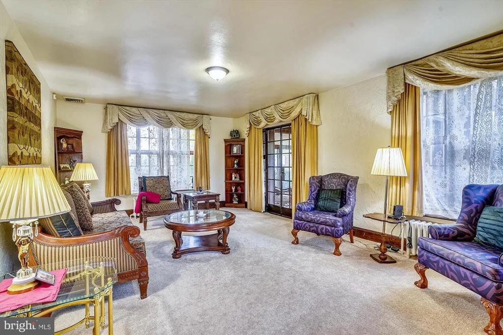 Photo of 200 MEALEY PARKWAY