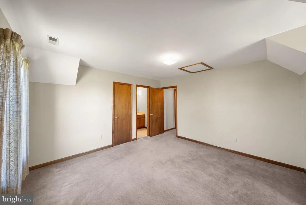 Photo of 9749 WESTWOOD ROAD