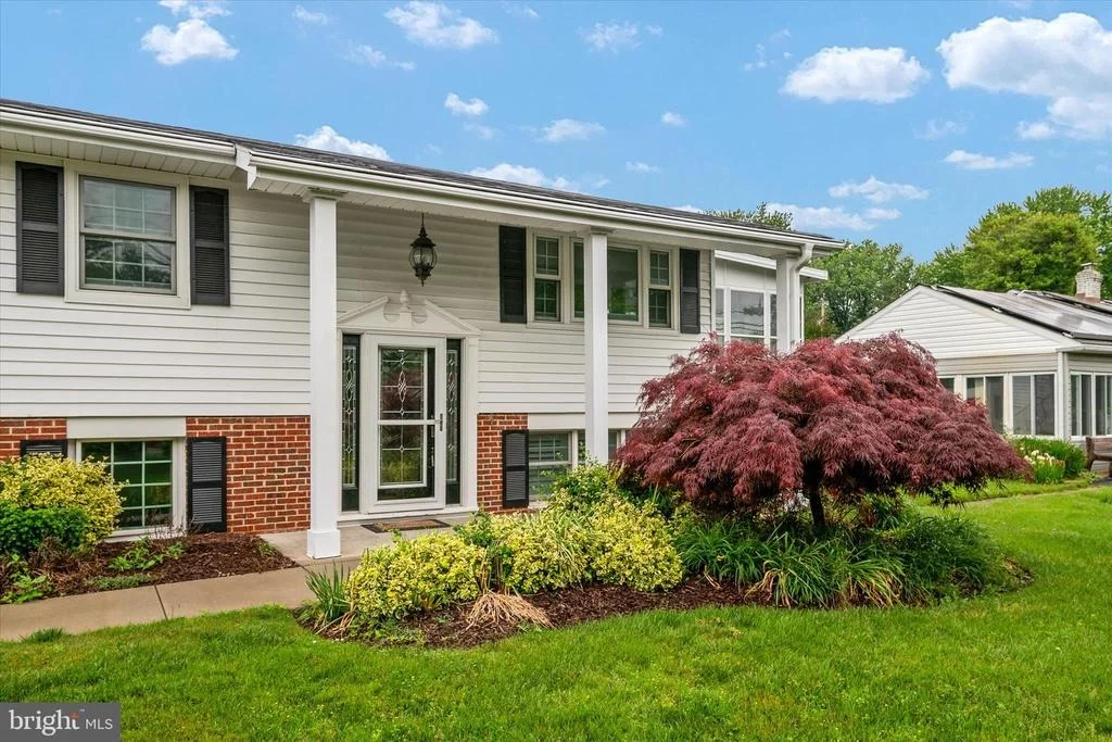 Photo of 100 CARROLL DRIVE