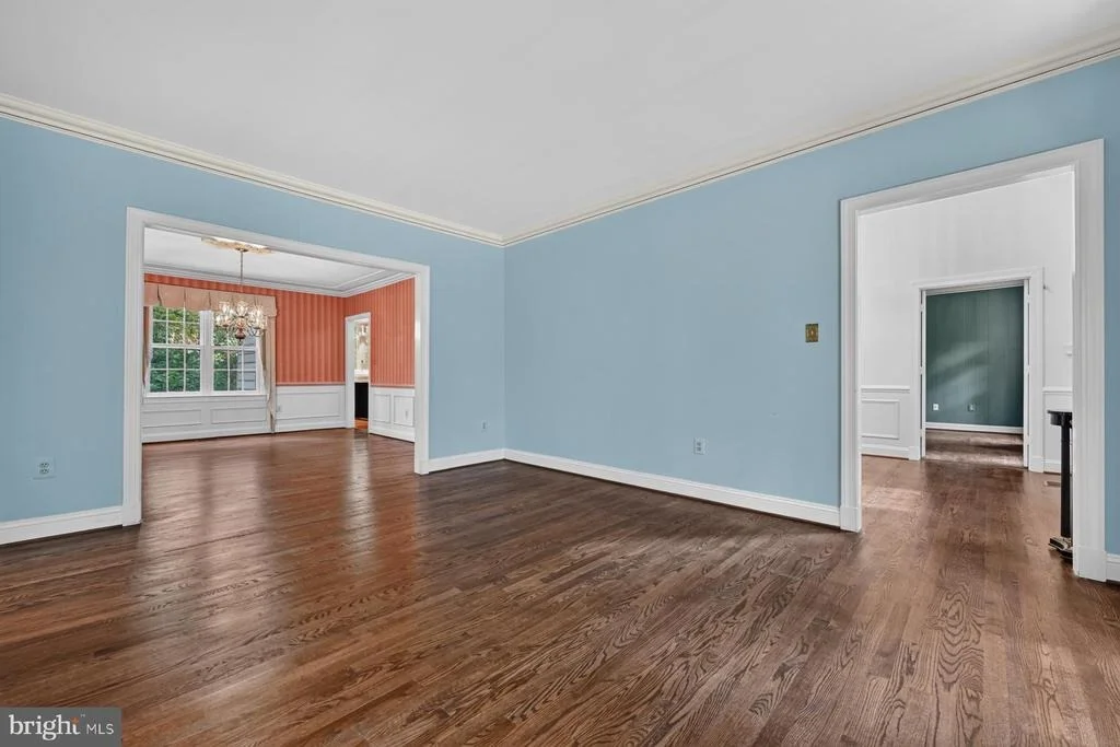 Photo of 900 MALVERN HILL DRIVE
