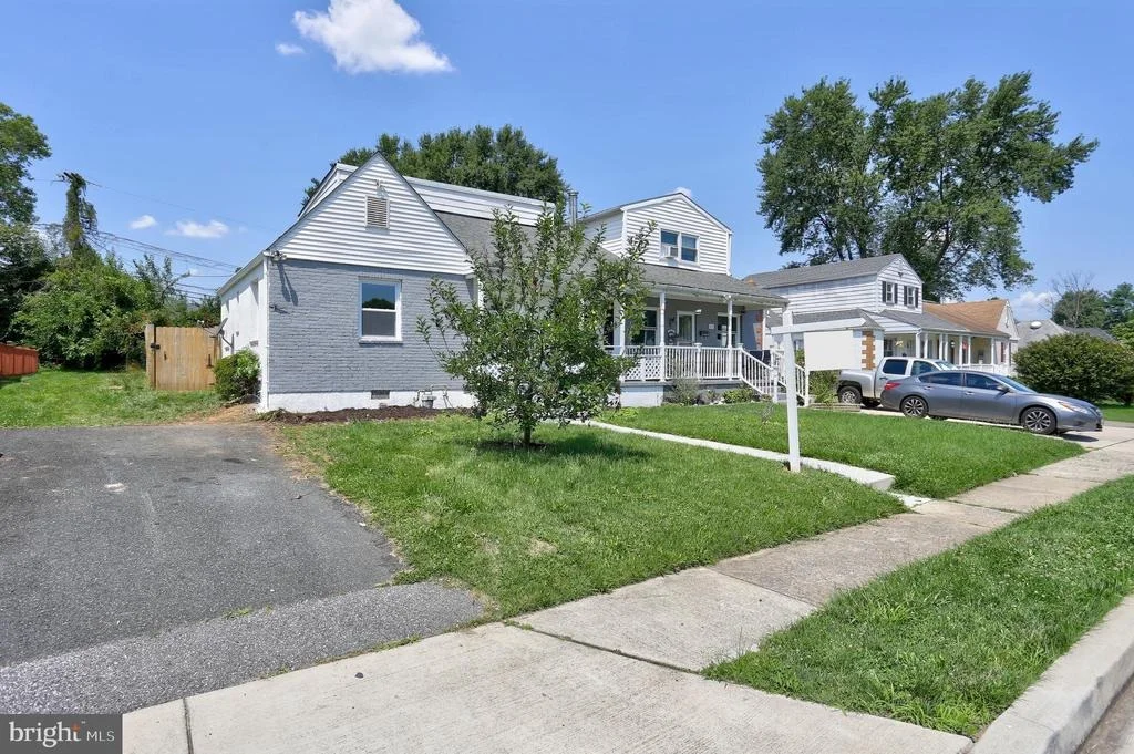 Photo of 416 MEADOW ROAD