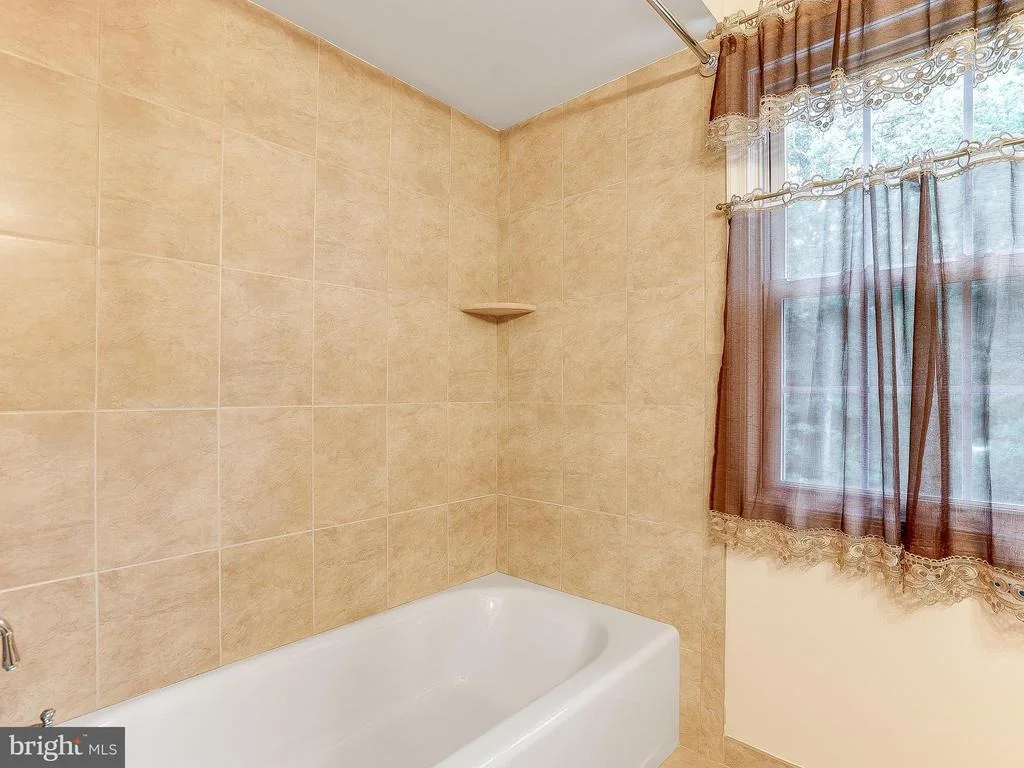 Photo of 12006 AMBLEWOOD DRIVE
