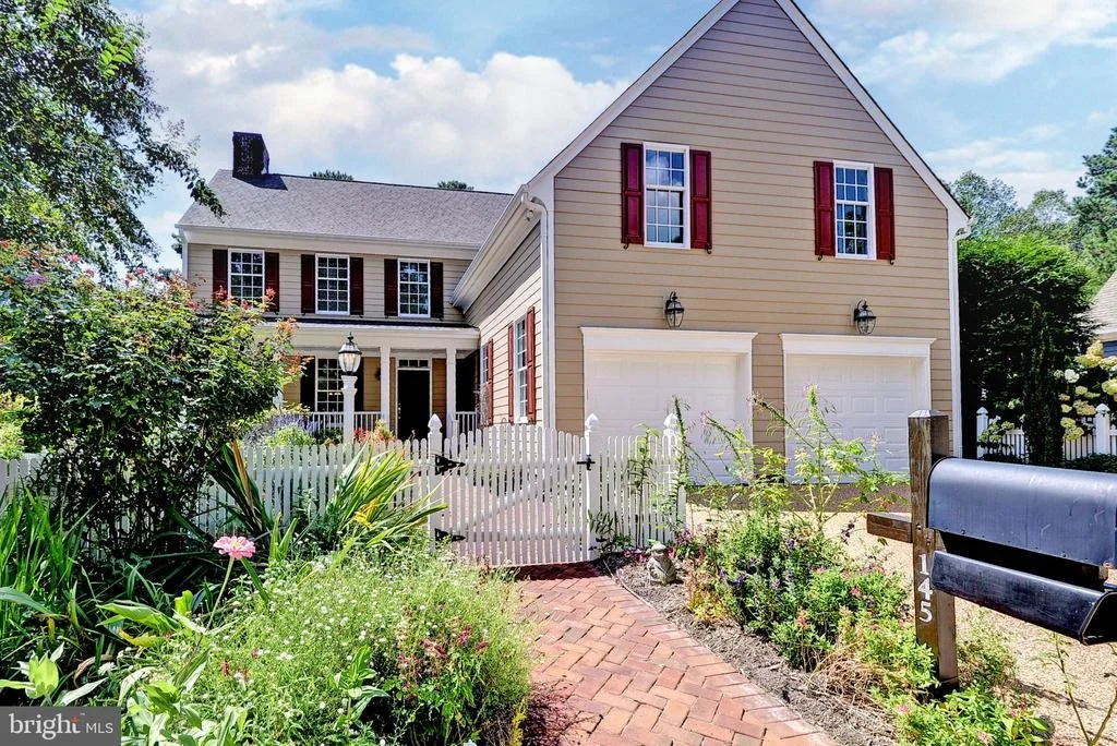 Photo of 145 HOLLINWELL