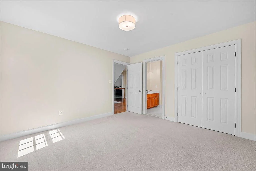 Photo of 6807 MEADOW LANE