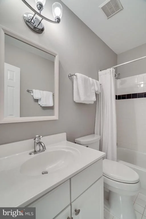 Photo of 9827 FIVE OAKS ROAD