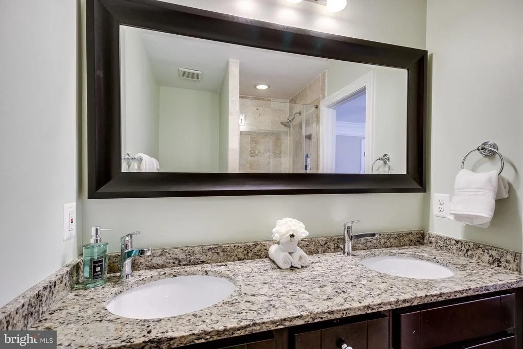 Photo of 919 JUNIPER PLACE