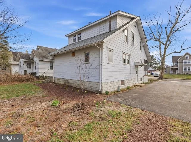 Photo of 113 N PACKARD STREET