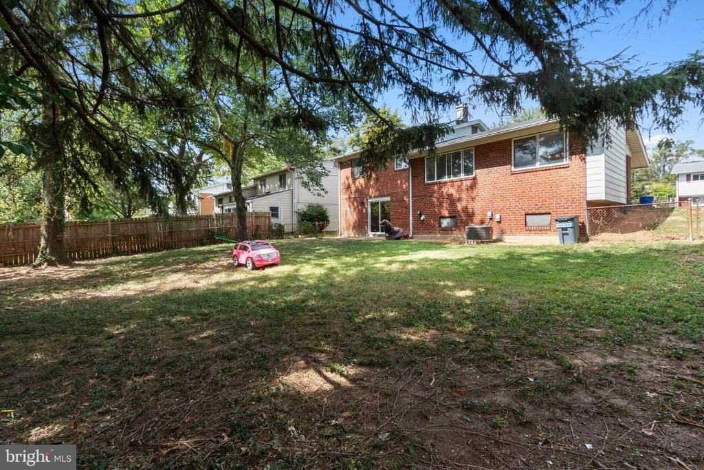 Photo of 413 TORRINGTON PLACE