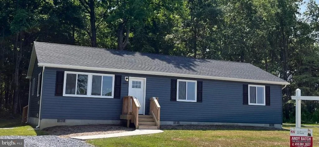 Photo of 11037 BOTTOM ROAD