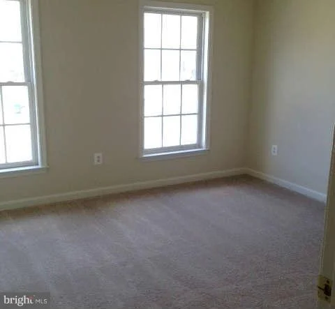 Photo of 8413 SUMMIT AVENUE