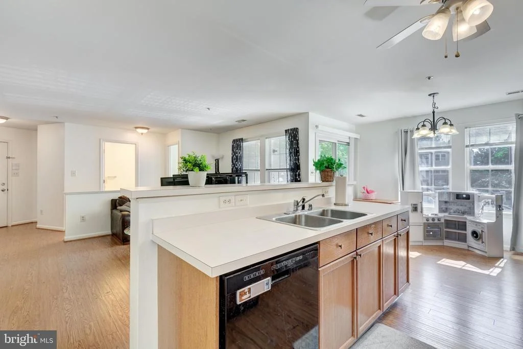 Photo of Unit 2A at 2406 DOMINION DRIVE