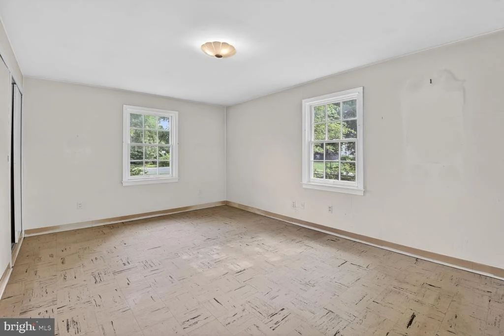 Photo of 702 MCNEILL ROAD