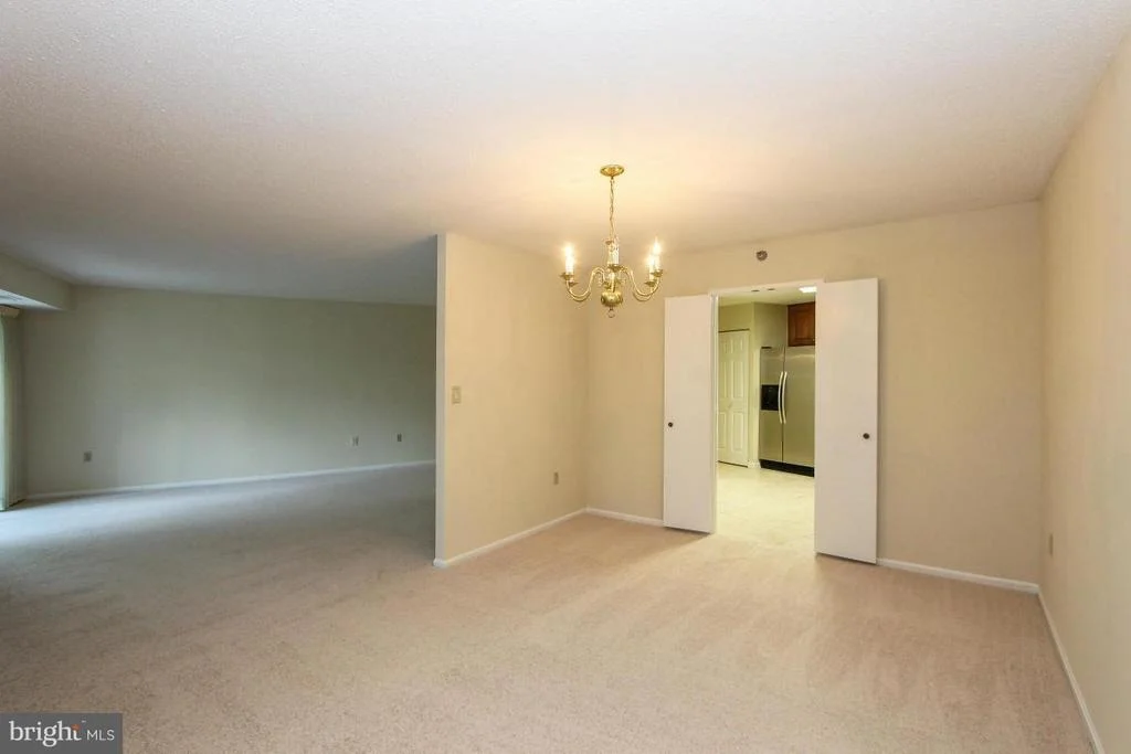 Photo of Unit 718 at 15100 INTERLACHEN DRIVE