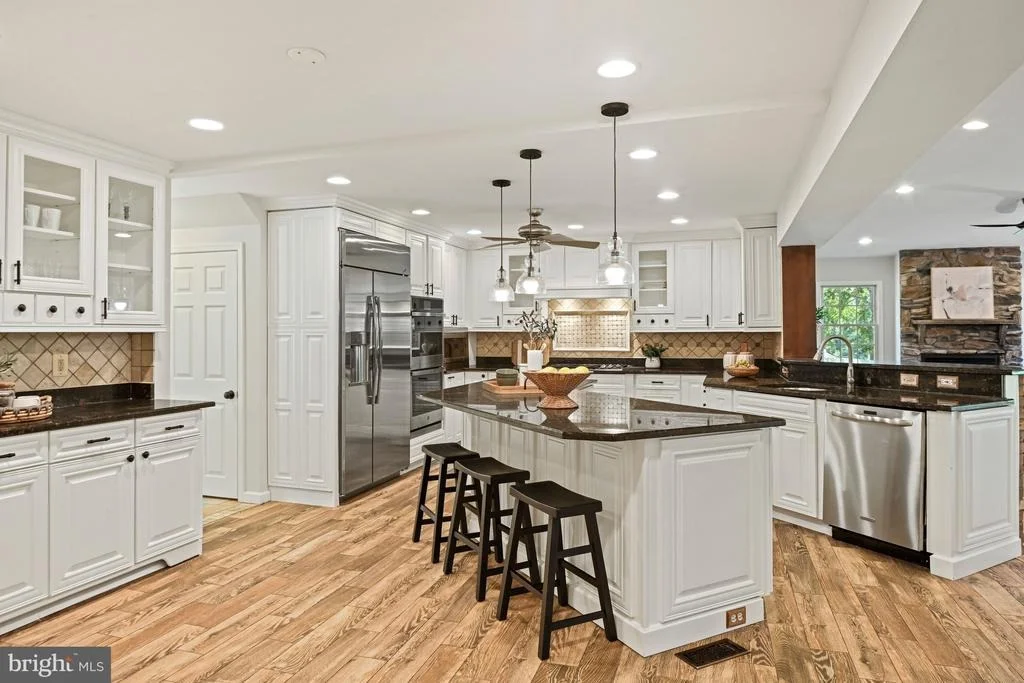 Photo of 7821 FALSTAFF ROAD