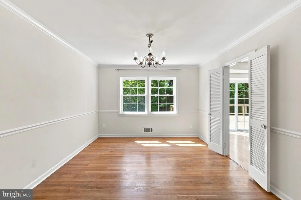 Photo of 2400 E GATE DRIVE