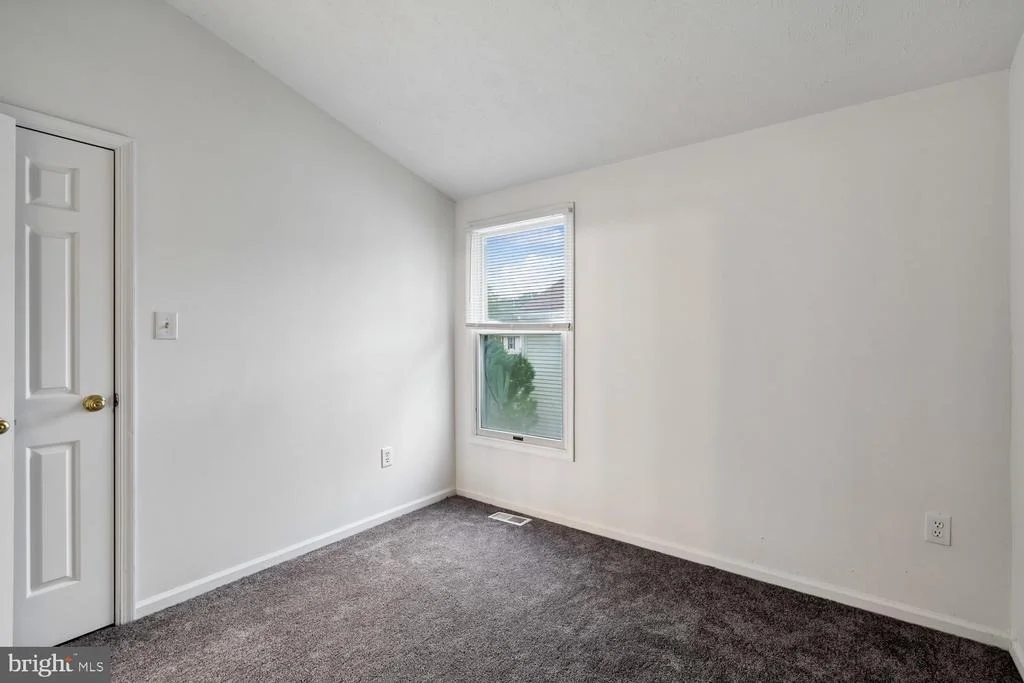 Photo of 3049 MEMORY LANE