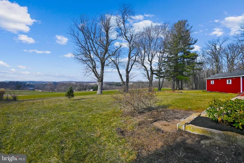 Photo of 2300 FAIRMOUNT ROAD