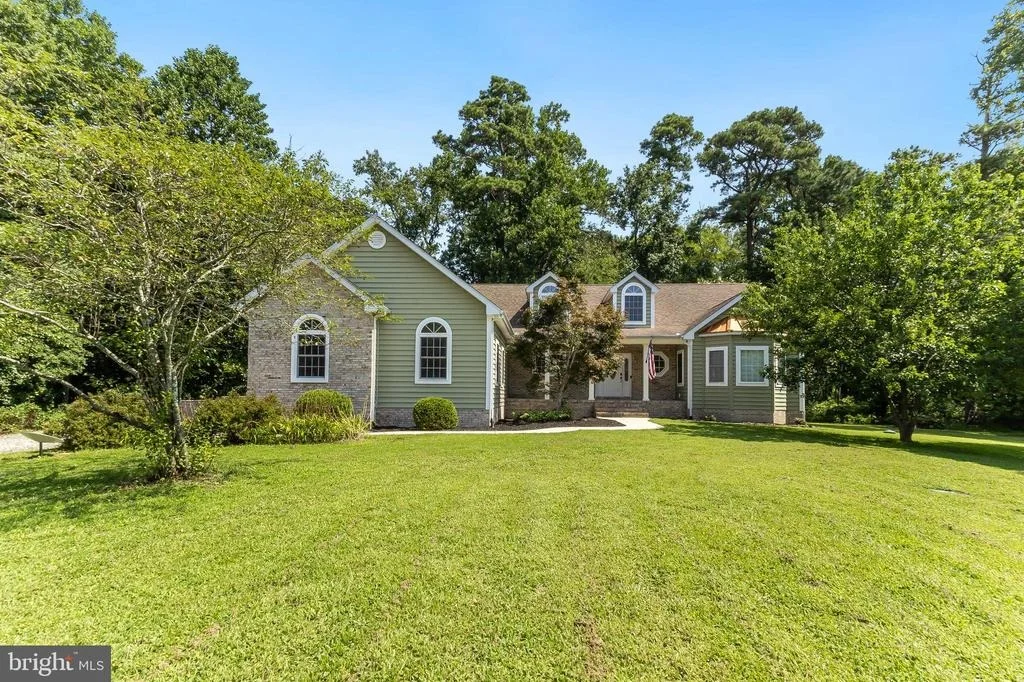 Photo of 33015 FOREST KNOLL DRIVE