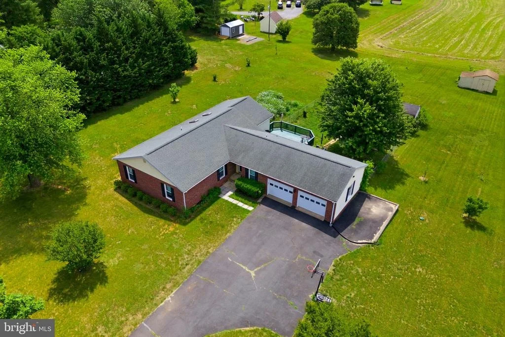 Photo of 7313 COVINGTONS CORNER ROAD