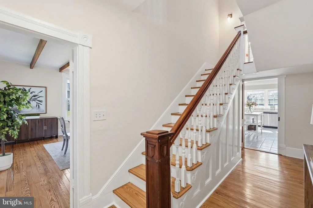 Photo of 20596 AIRMONT ROAD