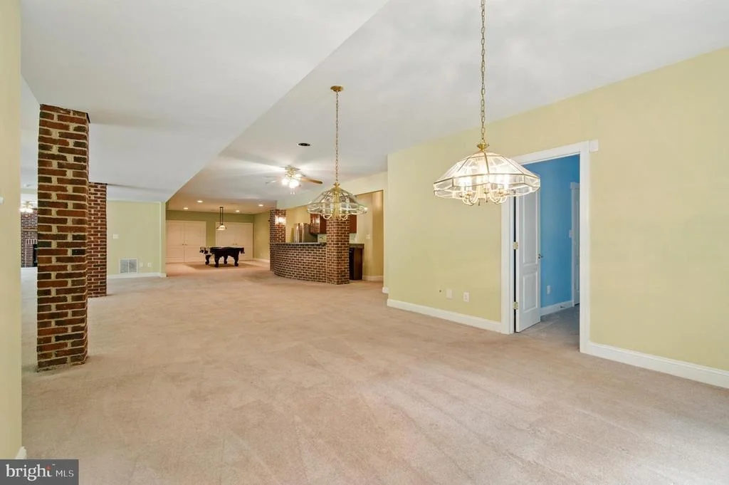 Photo of 1002 COVINGTON WAY