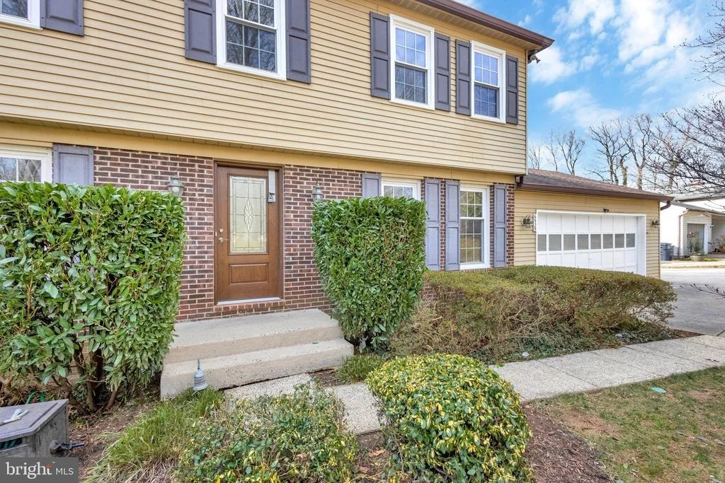 Photo of 6929 COLBURN DRIVE