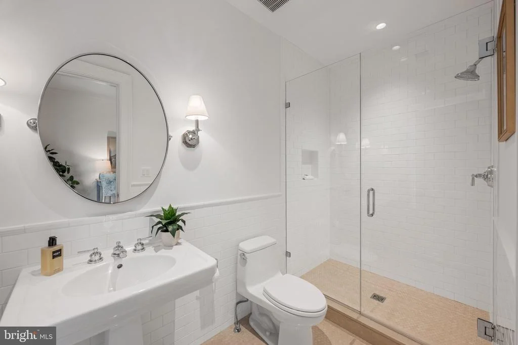 Photo of 1321 DARNALL DRIVE
