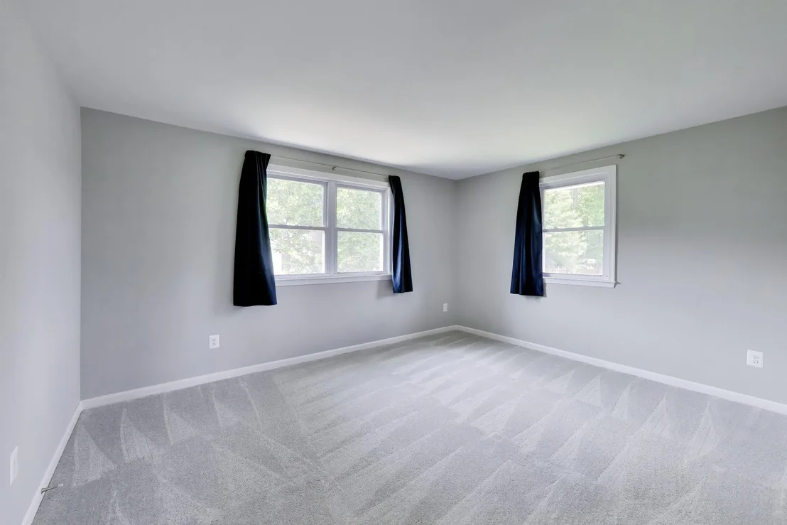 Photo of 5816 AMELIA STREET