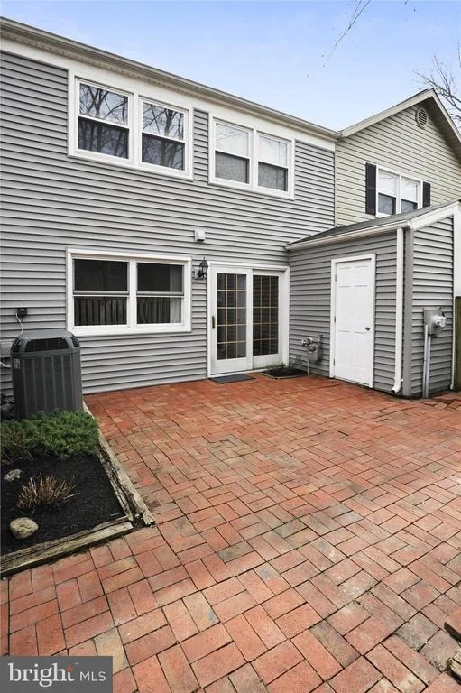 Photo of 12141 DOVE CIRCLE