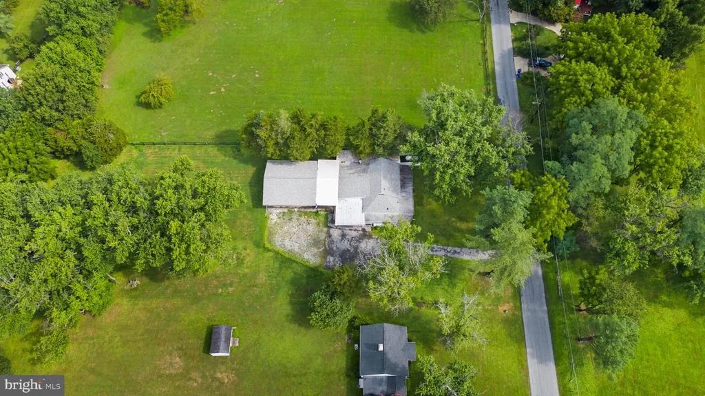Photo of 15808 THOMPSON ROAD