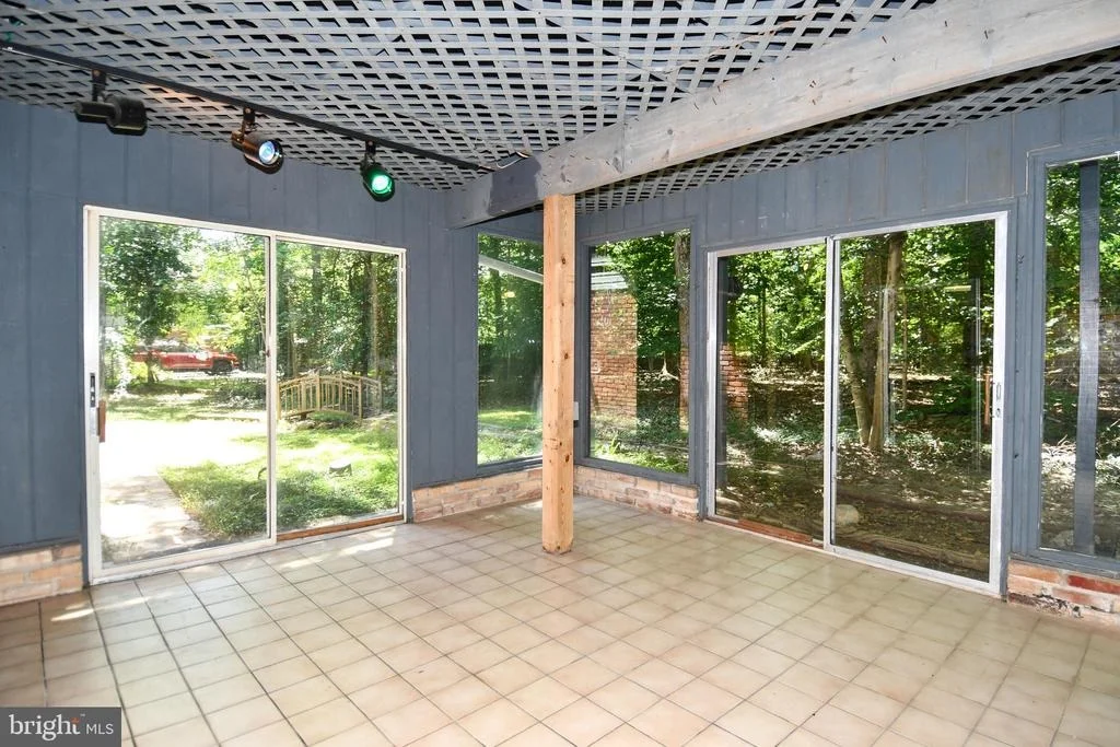 Photo of 8870 BROOK DRIVE