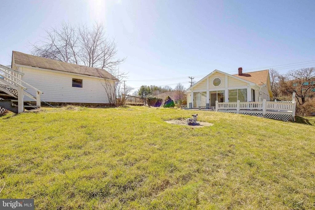 Photo of 14701 YORK ROAD
