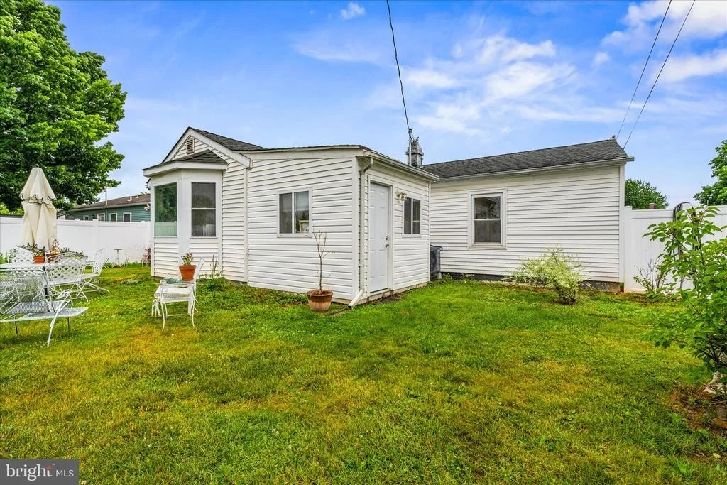 Photo of 466 CARROLLTON DRIVE