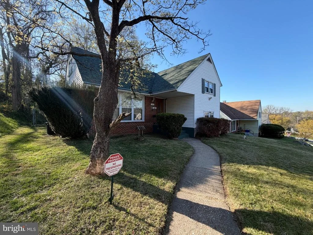 Photo of 1344 MARTIN DRIVE