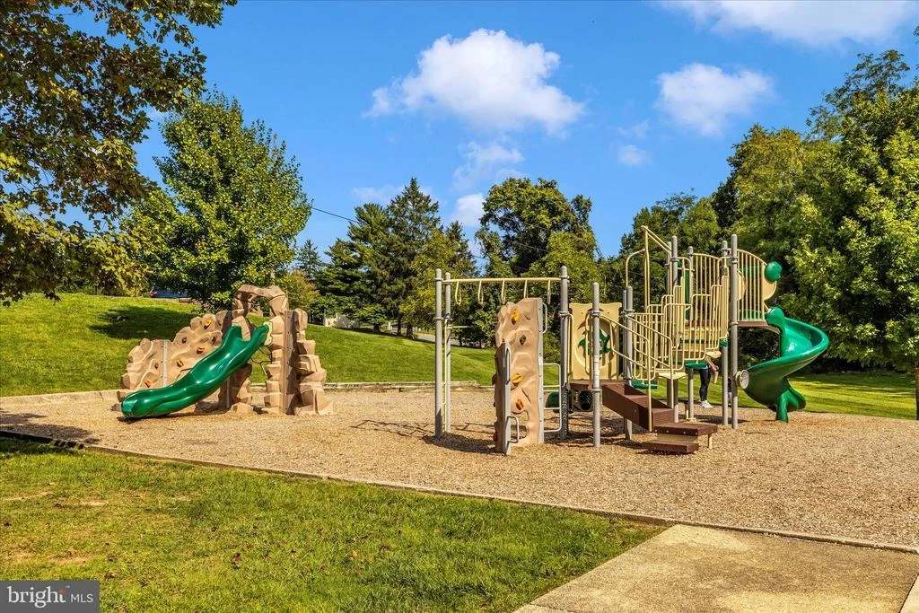 Photo of 7031 EAGLEHEAD DRIVE