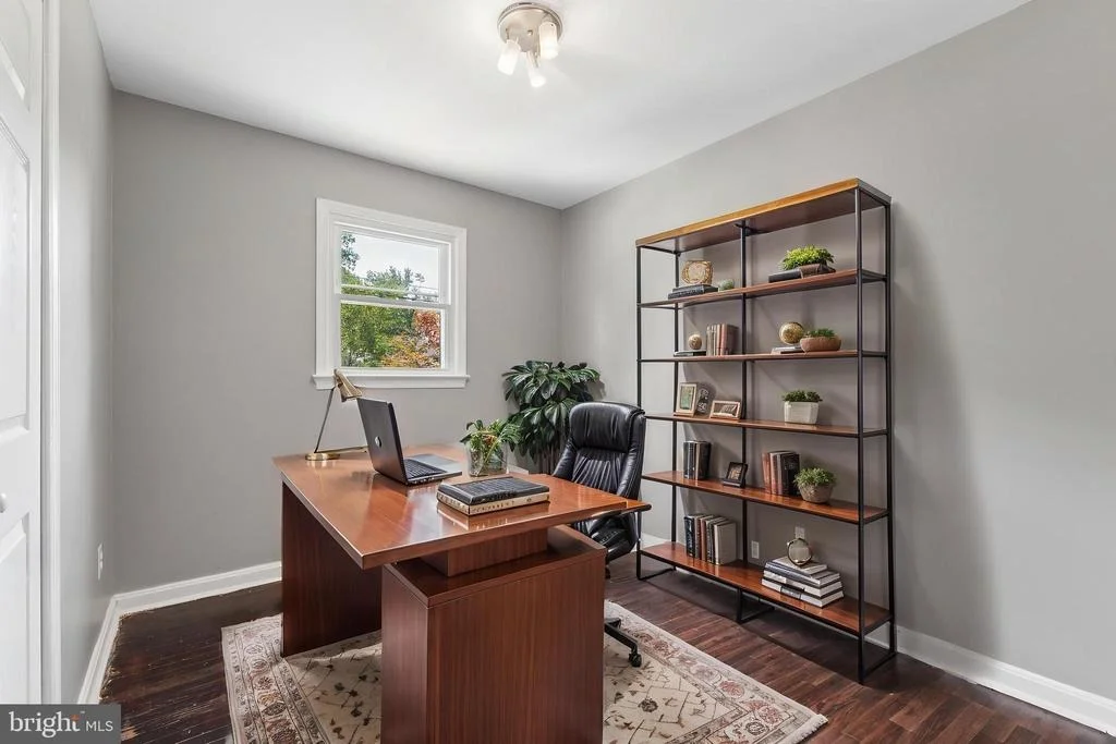 Photo of 8816 SAUNDERS LANE