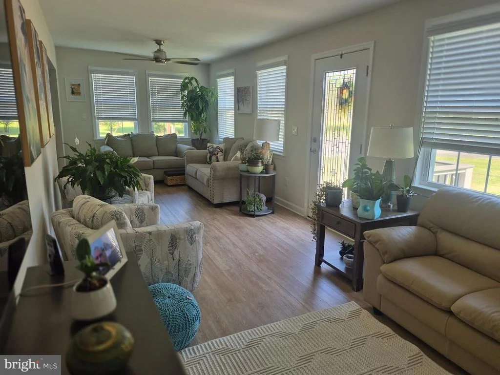 Photo of 32 FRANMAR DRIVE